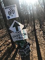 Overtom Sign